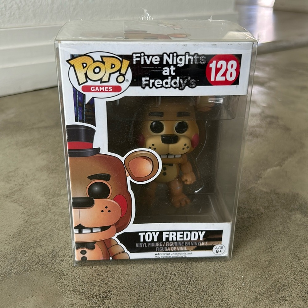 🖤 Rare Five Nights at Freddy’s Toy Freddy Funko Pop